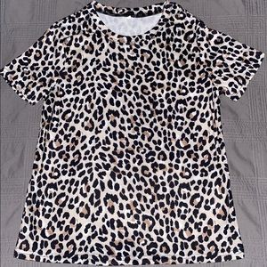 Cheetah short sleeve t-shirt